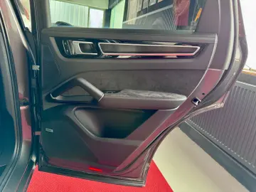 PORSCHE Cayenne GTS SportAbgas Pano ACC 360 Luft HeadUp