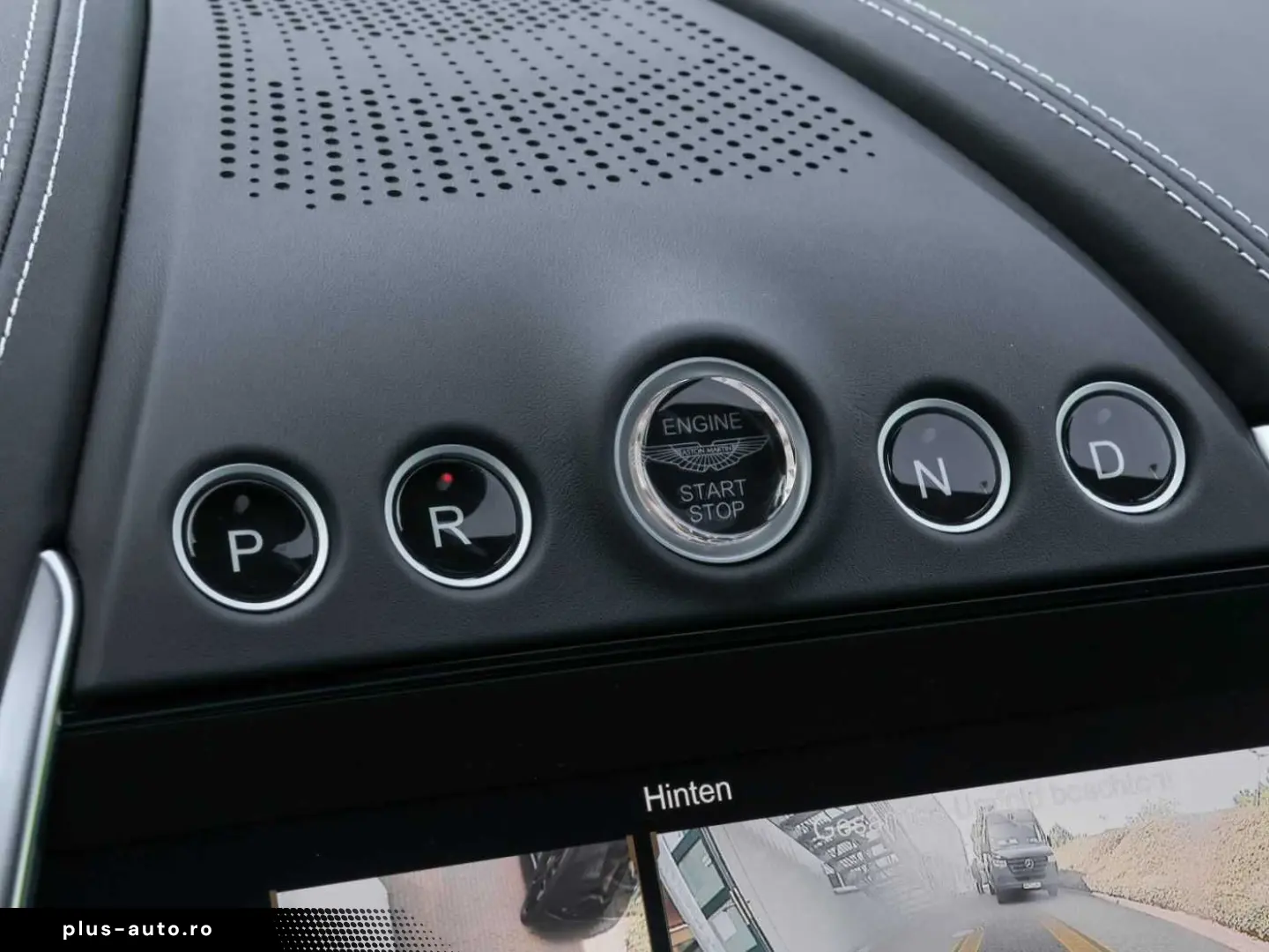 ASTON MARTIN DBX 550