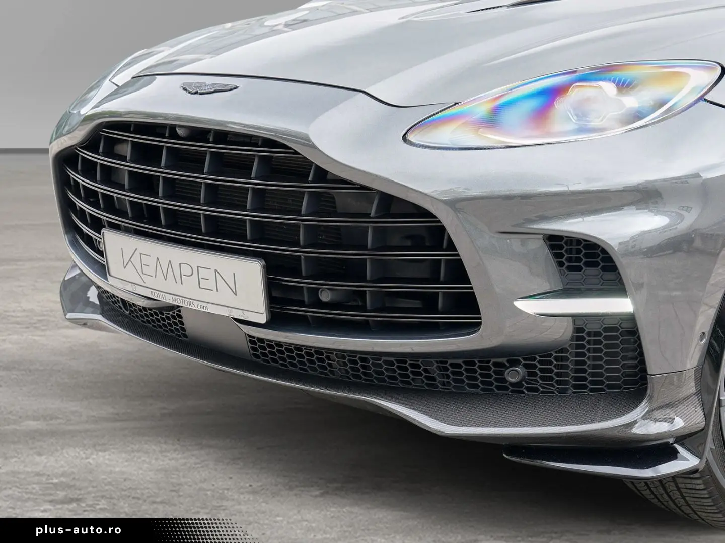 ASTON MARTIN DBX 707 Magneti Silver   Phantom Grey C&hellip;