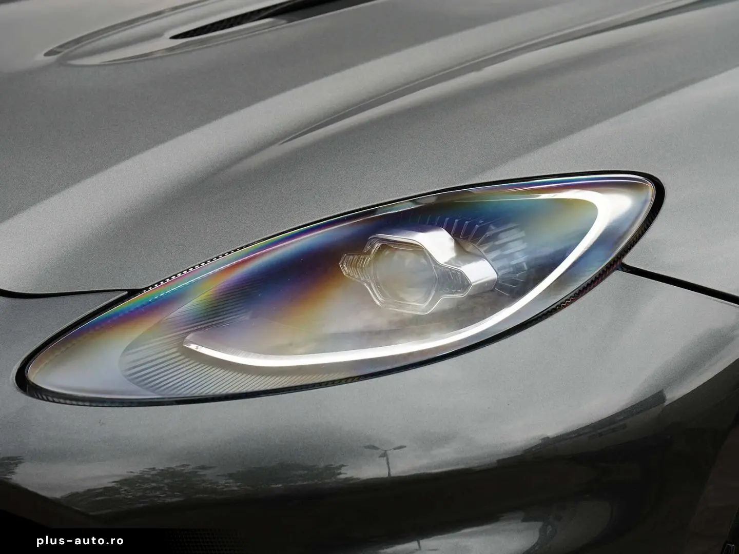 ASTON MARTIN DBX 707 Magneti Silver   Phantom Grey C&hellip;