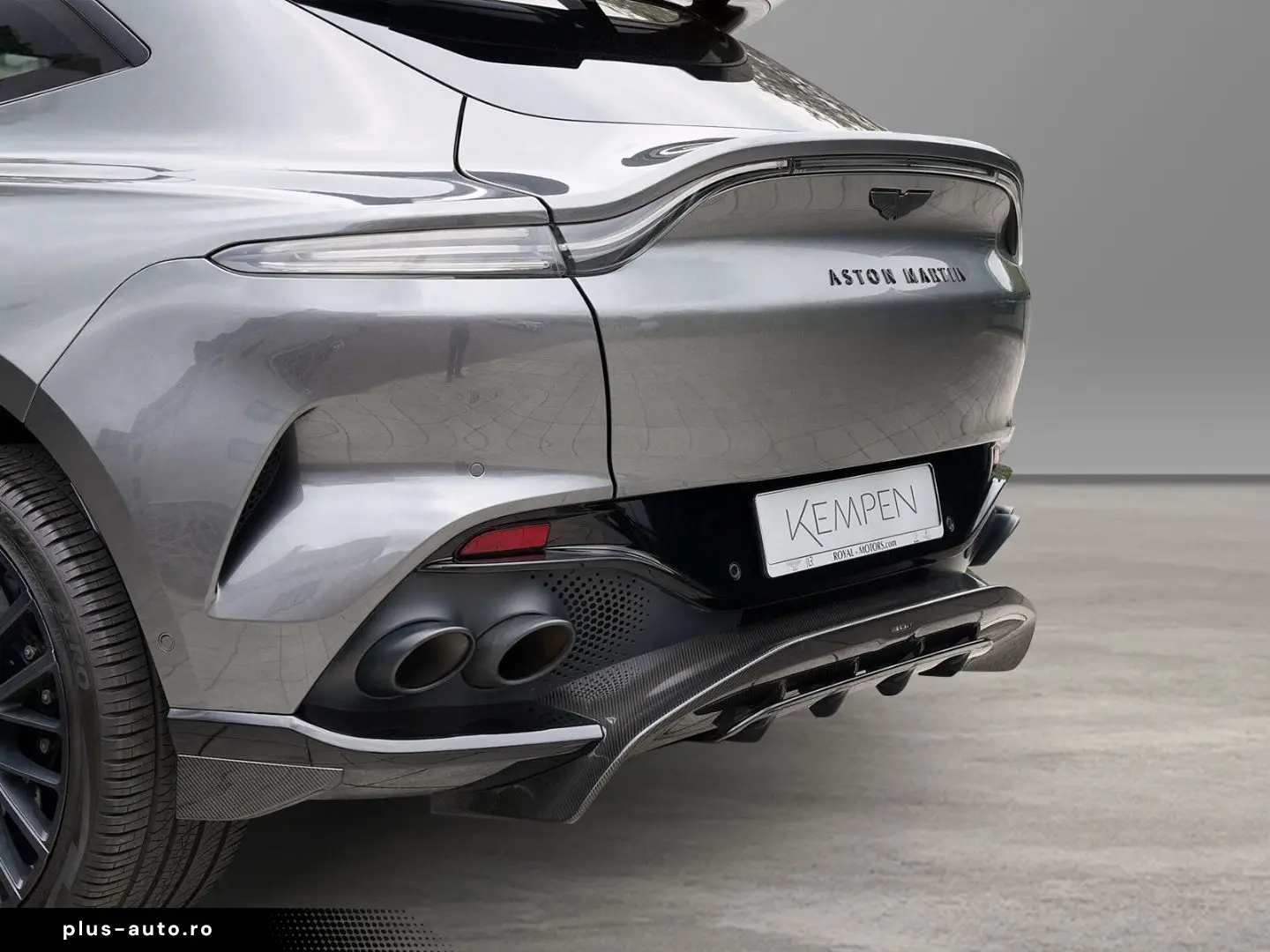 ASTON MARTIN DBX 707 Magneti Silver   Phantom Grey C&hellip;