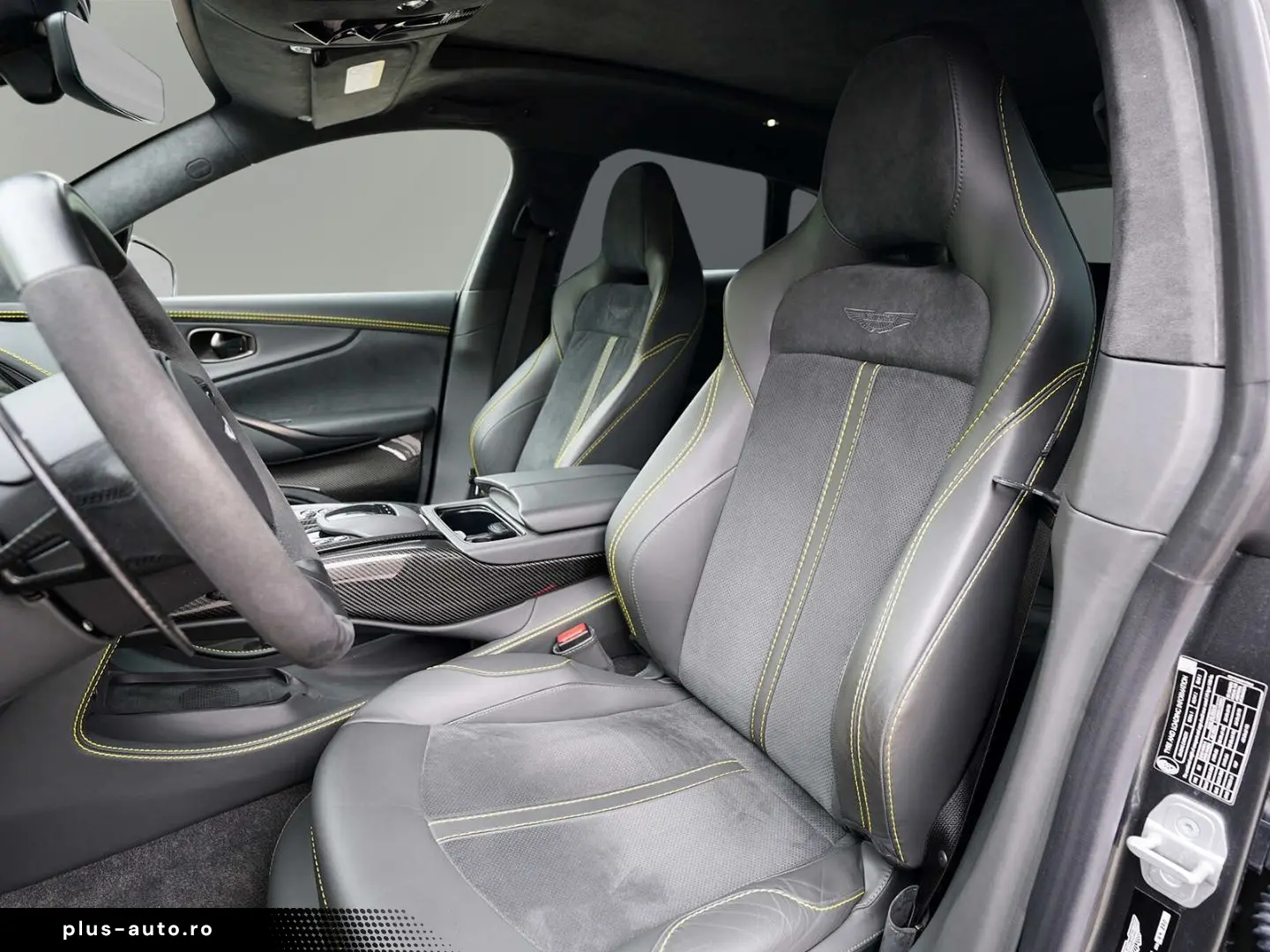 ASTON MARTIN DBX 707 Magneti Silver   Phantom Grey C&hellip;