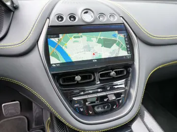 ASTON MARTIN DBX 707 Magneti Silver   Phantom Grey C…