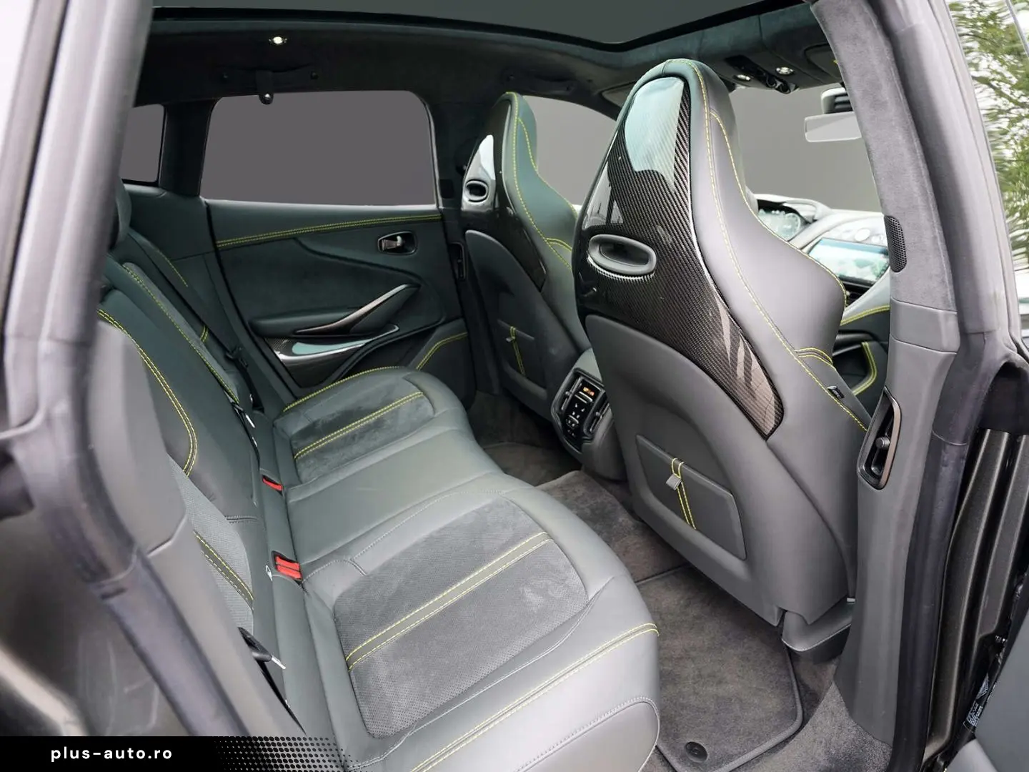 ASTON MARTIN DBX 707 Magneti Silver   Phantom Grey C&hellip;