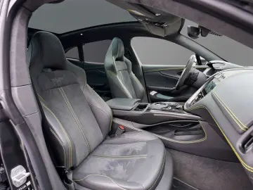 ASTON MARTIN DBX 707 Magneti Silver   Phantom Grey C…