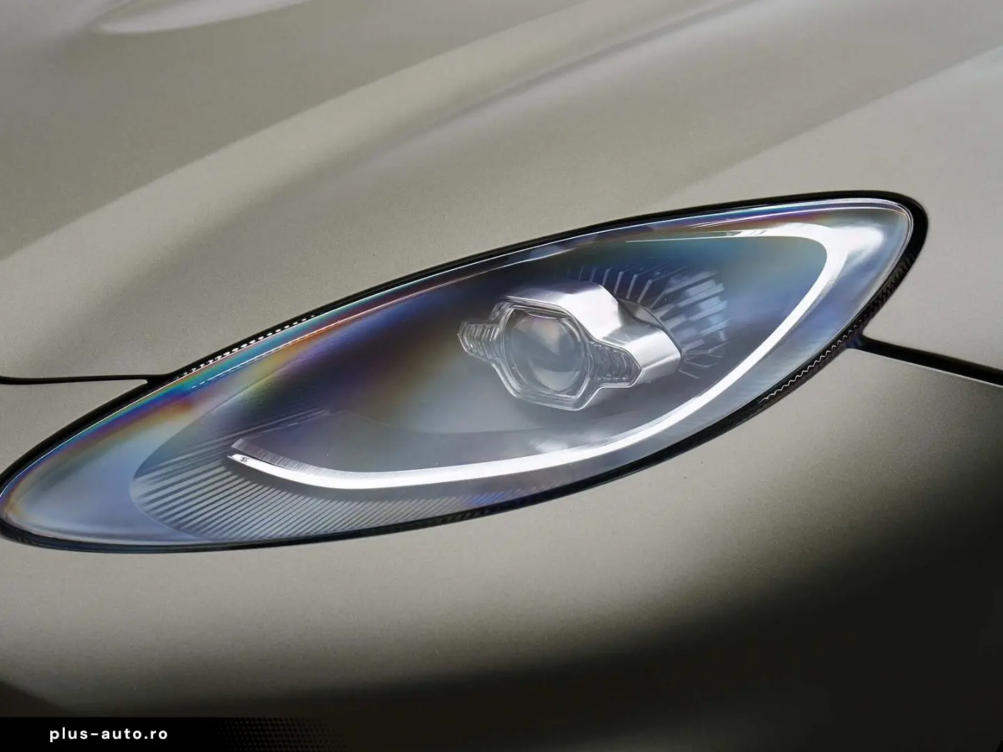 ASTON MARTIN DBX 707 Titanium Grey   Onyx Black PPF Matt