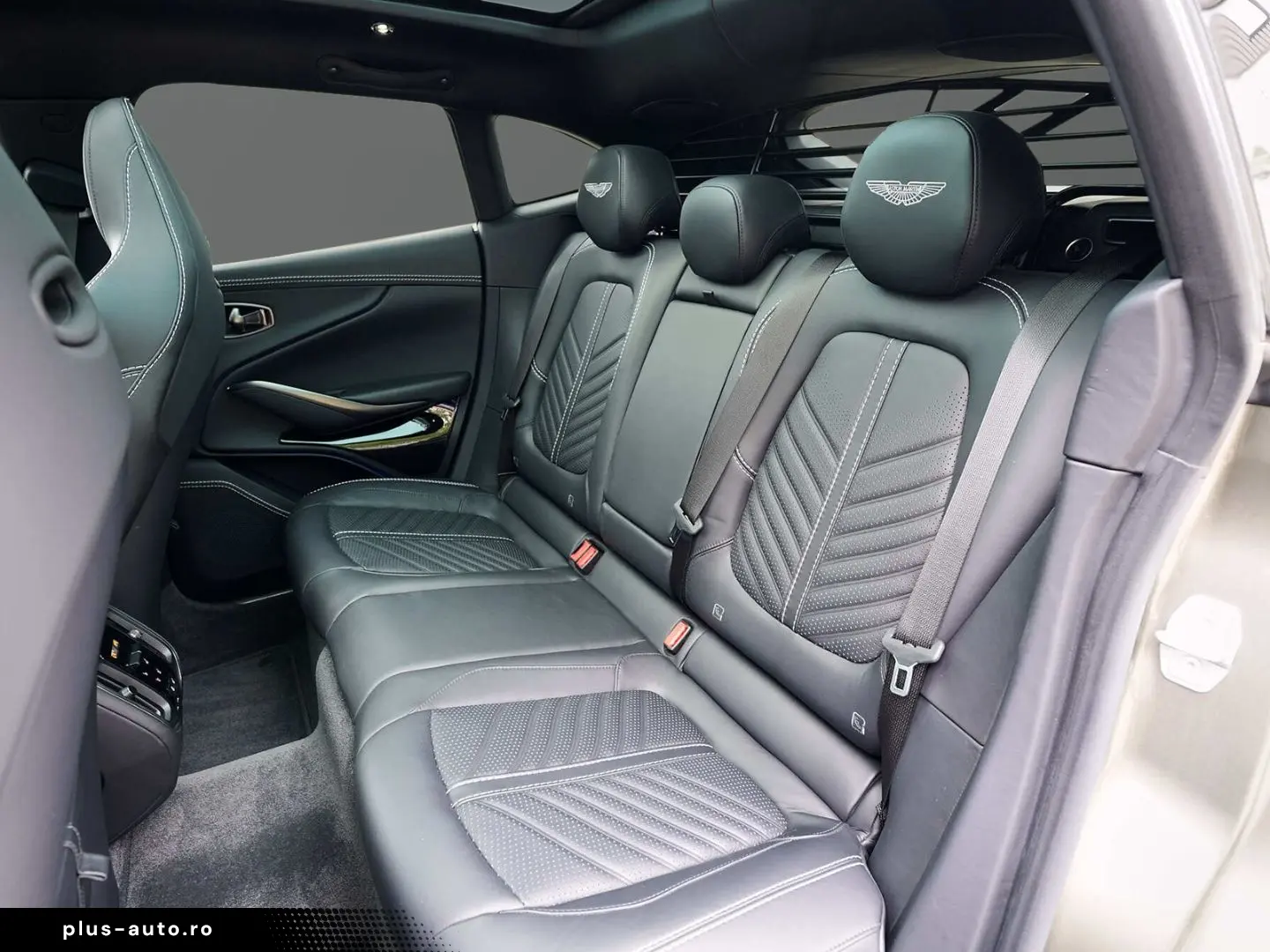 ASTON MARTIN DBX 707 Titanium Grey   Onyx Black PPF Matt