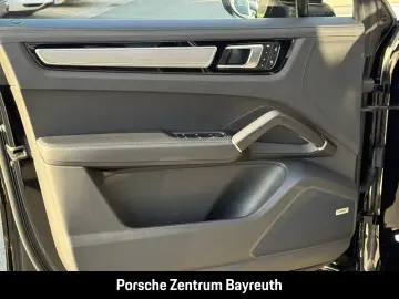 PORSCHE Cayenne S Platinum Edition HINTERACHSL. MASSAGE