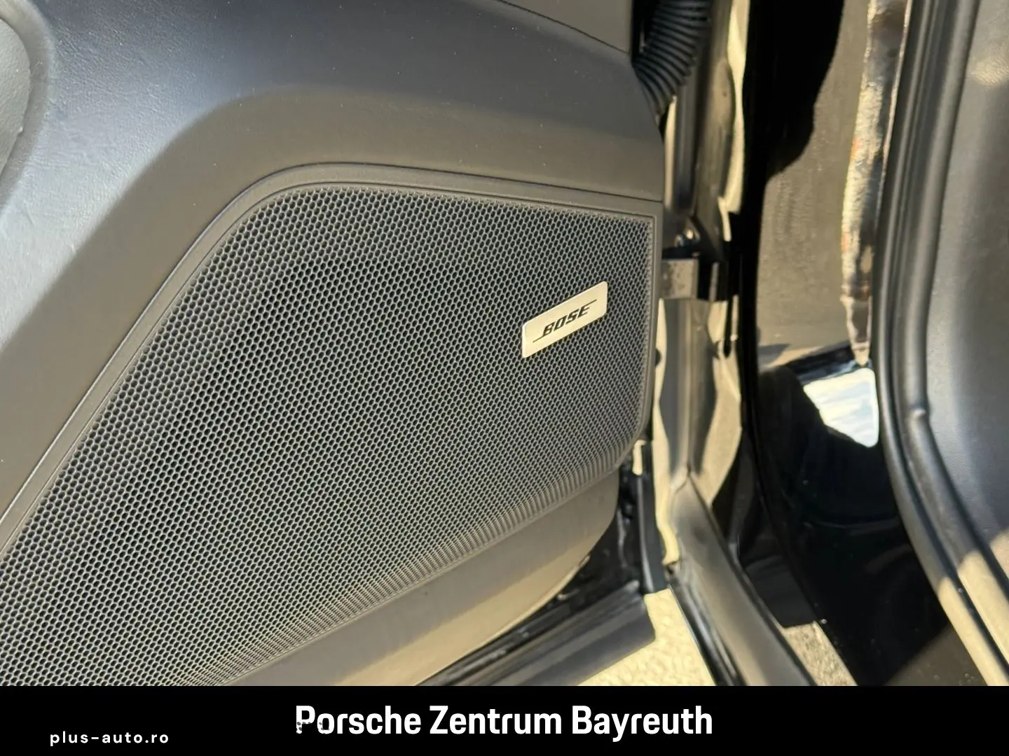 PORSCHE Cayenne S Platinum Edition HINTERACHSL. MASSAGE