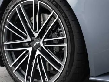 ASTON MARTIN DB12 V8 Coupe