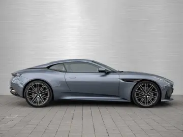 ASTON MARTIN DB12 V8 Coupe