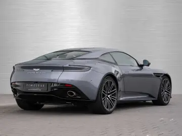 ASTON MARTIN DB12 V8 Coupe