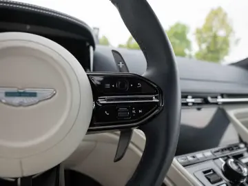 ASTON MARTIN DB12 V8 Coupe