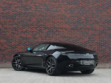 ASTON MARTIN DB12 4.0 V8   360 camera - Scheckheft