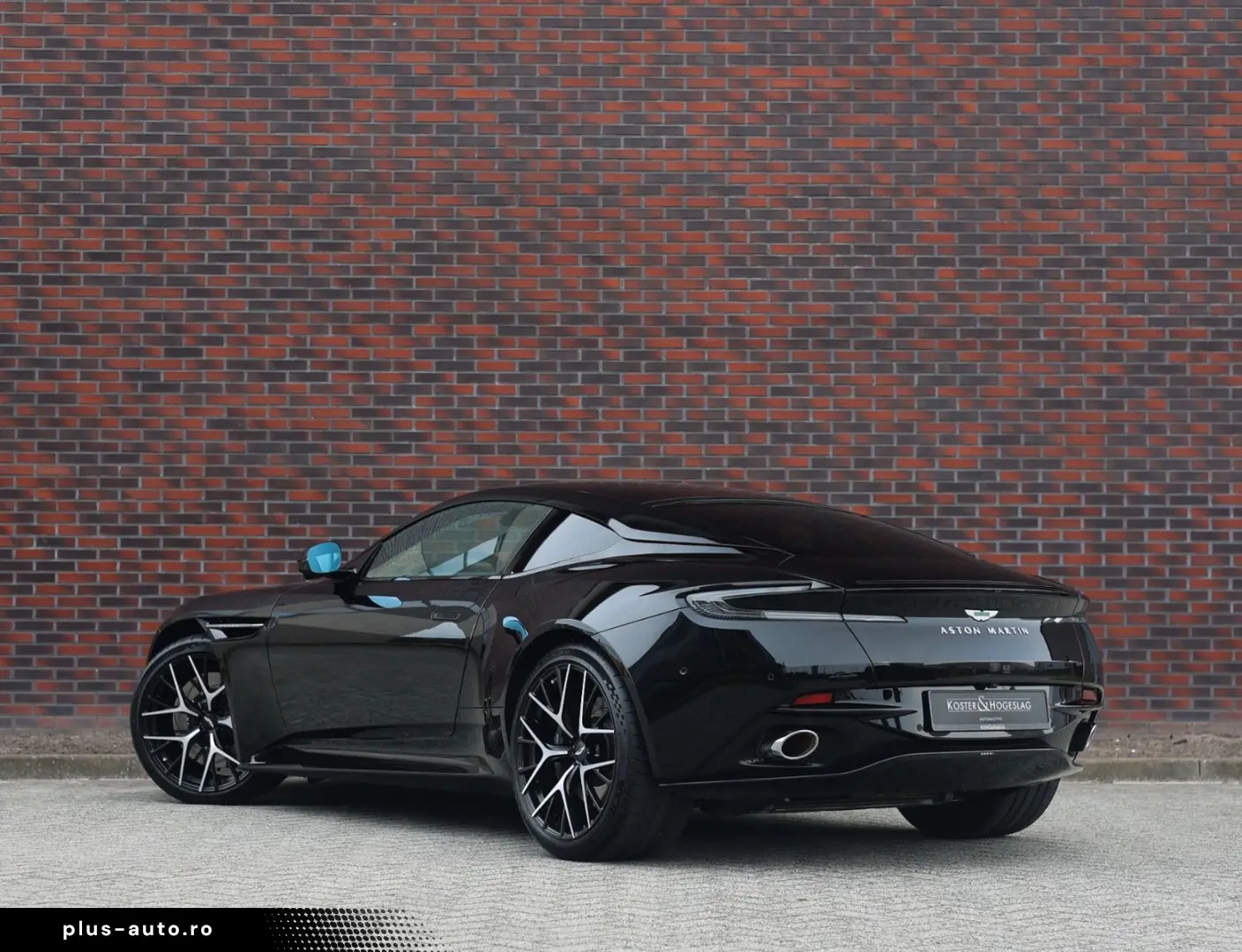 ASTON MARTIN DB12 4.0 V8   360 camera - Scheckheft