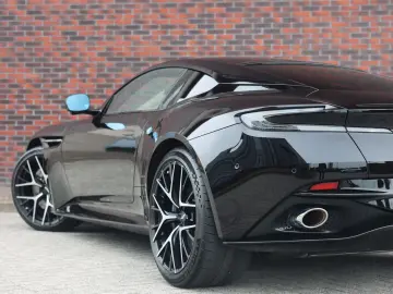 ASTON MARTIN DB12 4.0 V8   360 camera - Scheckheft