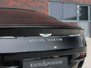 ASTON MARTIN DB12 4.0 V8   360 camera - Scheckheft