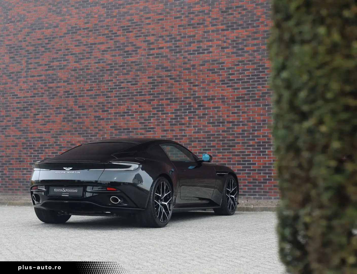 ASTON MARTIN DB12 4.0 V8   360 camera - Scheckheft