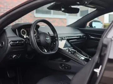 ASTON MARTIN DB12 4.0 V8   360 camera - Scheckheft