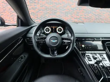 ASTON MARTIN DB12 4.0 V8   360 camera - Scheckheft