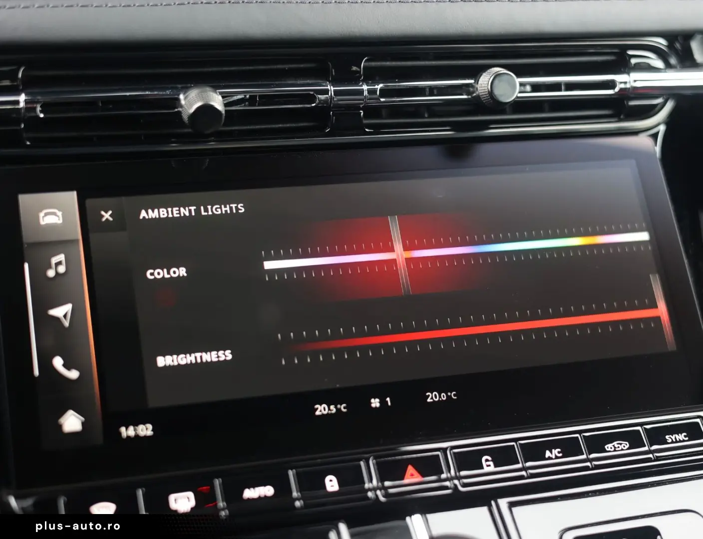 ASTON MARTIN DB12 4.0 V8   360 camera - Scheckheft