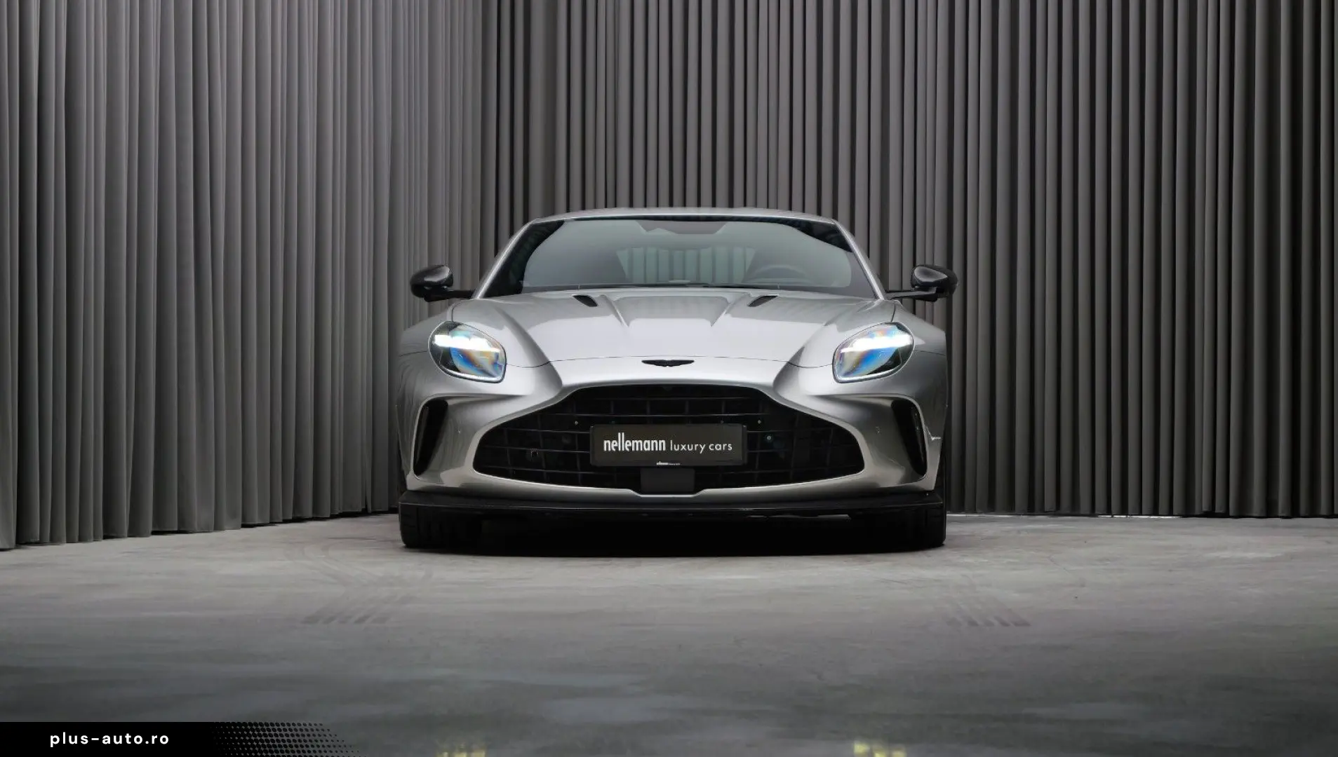 ASTON MARTIN w. Full Carbon Pack and B&W Audio