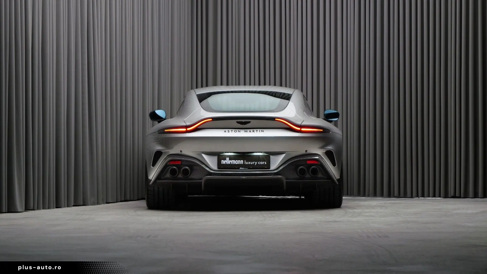 ASTON MARTIN w. Full Carbon Pack and B&W Audio