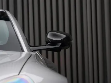 ASTON MARTIN w. Full Carbon Pack and B&W Audio