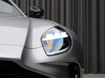 ASTON MARTIN w. Full Carbon Pack and B&W Audio
