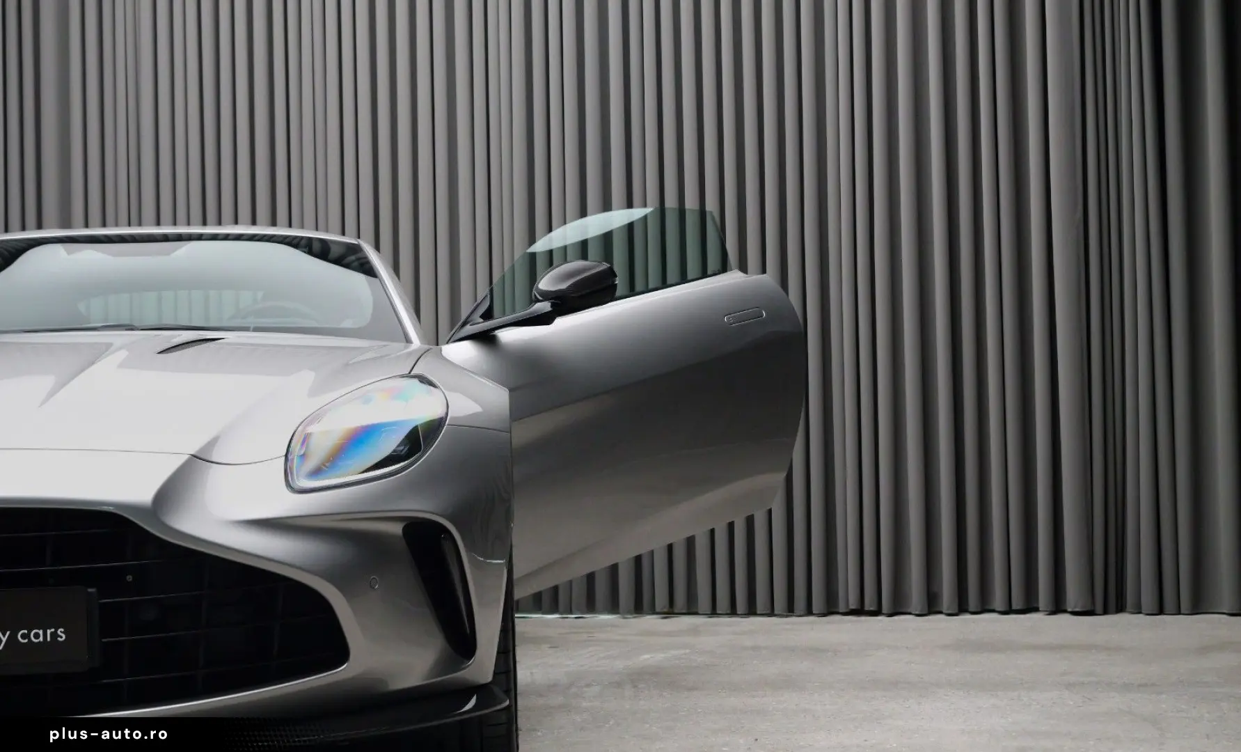 ASTON MARTIN w. Full Carbon Pack and B&W Audio