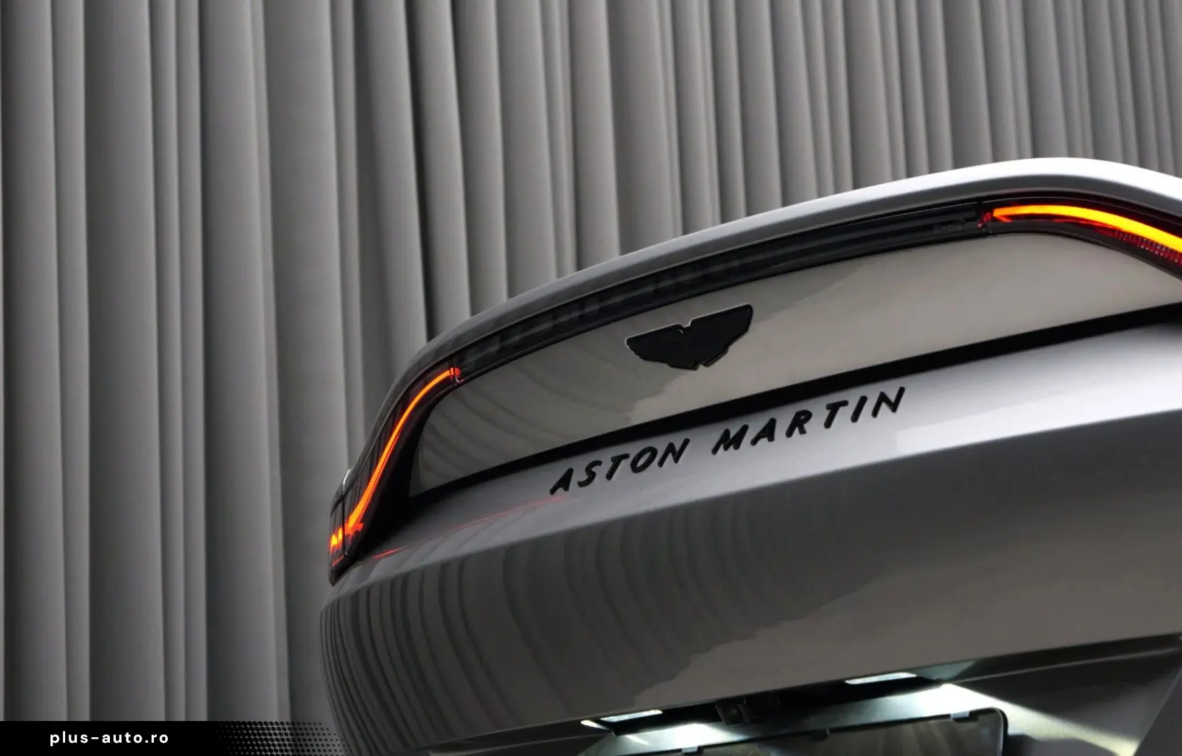 ASTON MARTIN w. Full Carbon Pack and B&W Audio