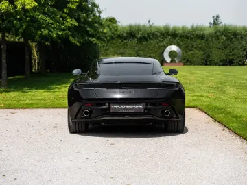 ASTON MARTIN 4.0 V8   COUPE   BOWERS & WILKINS   360    VAT