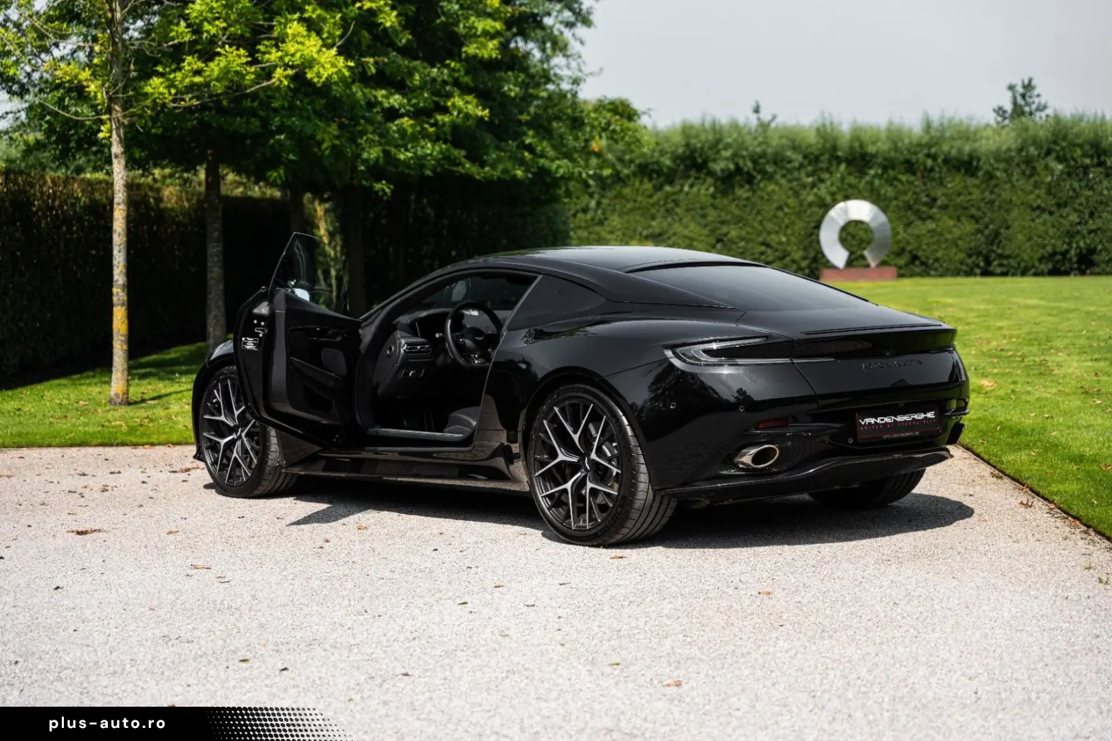 ASTON MARTIN 4.0 V8   COUPE   BOWERS & WILKINS   360    VAT