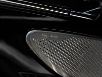 ASTON MARTIN 4.0 V8   COUPE   BOWERS & WILKINS   360    VAT