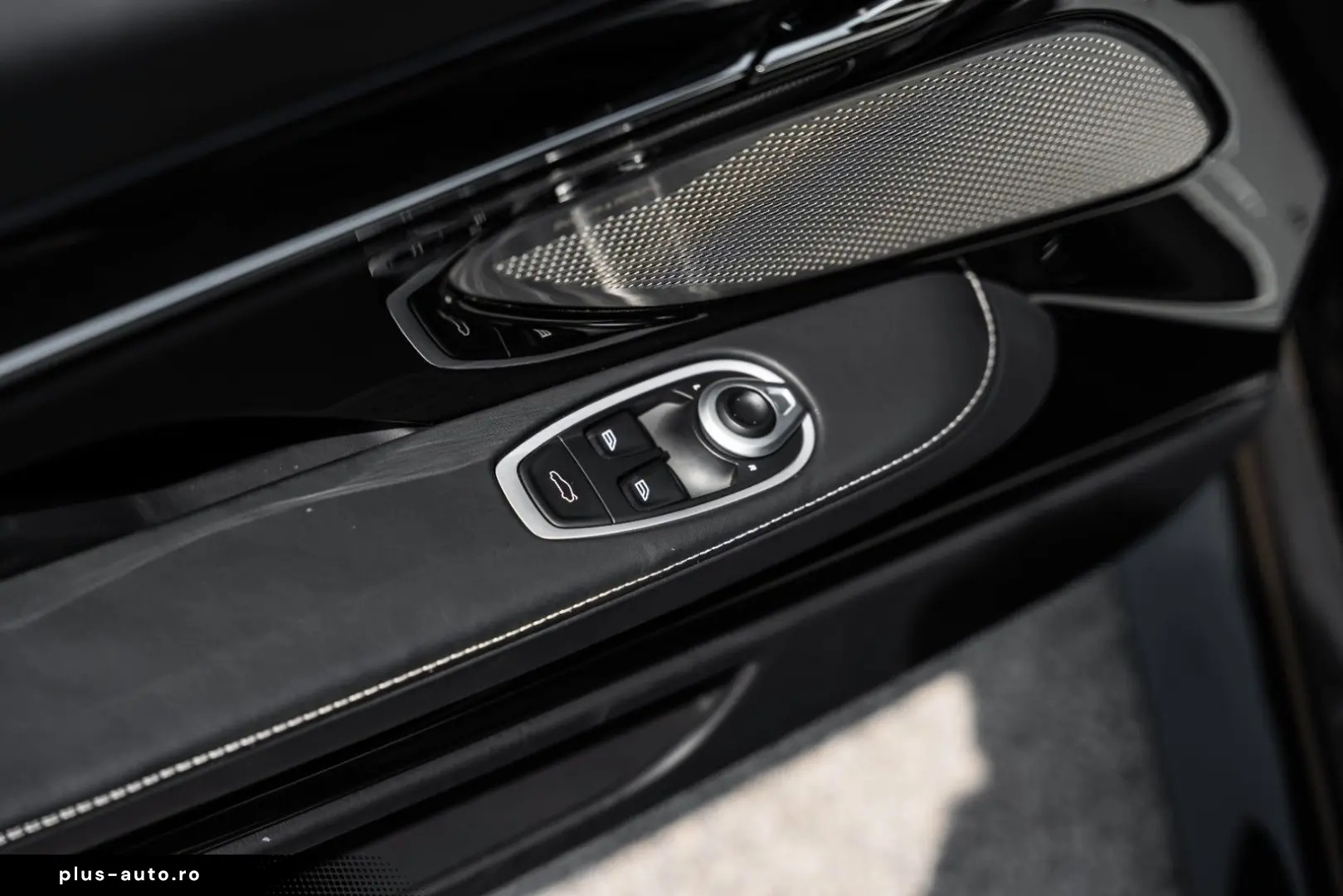 ASTON MARTIN 4.0 V8   COUPE   BOWERS & WILKINS   360    VAT
