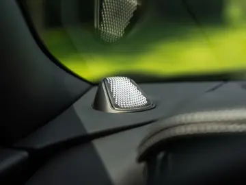 ASTON MARTIN 4.0 V8   COUPE   BOWERS & WILKINS   360    VAT