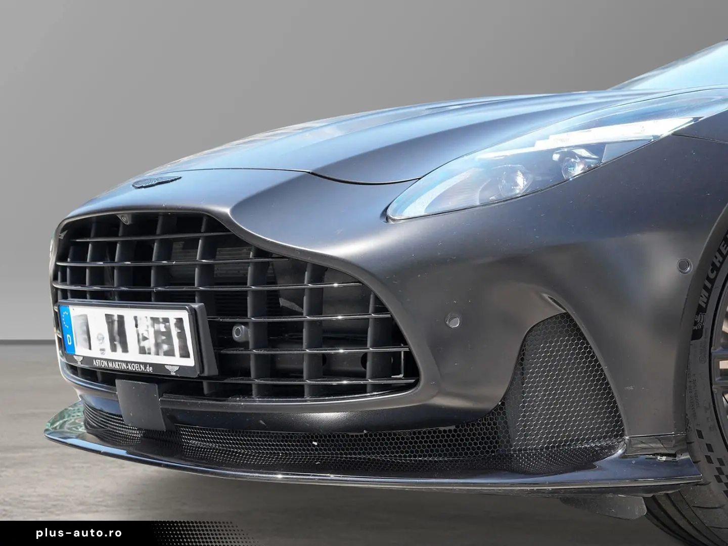ASTON MARTIN DB12 Satin Onyx Black Inspire Sport