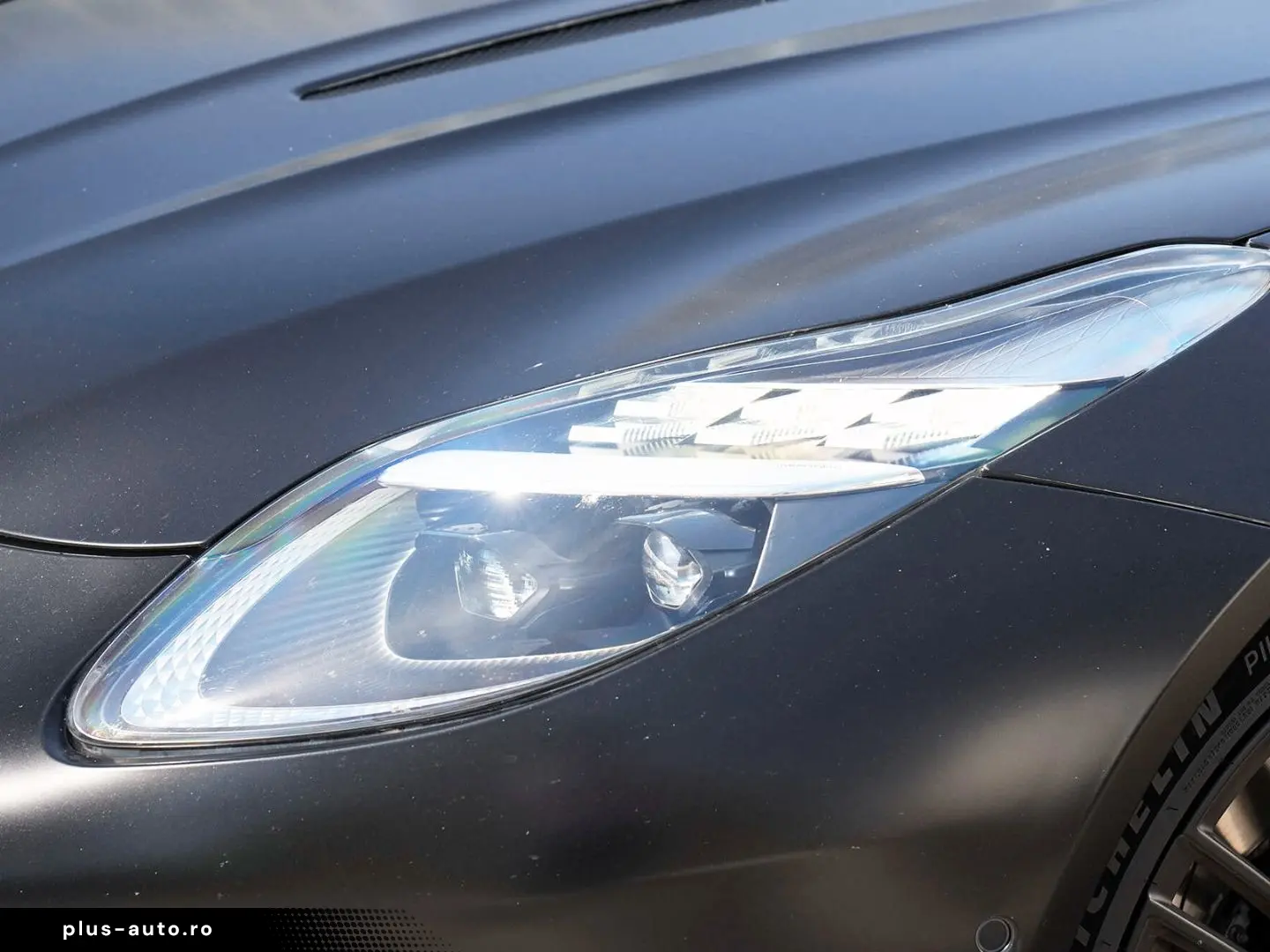 ASTON MARTIN DB12 Satin Onyx Black Inspire Sport