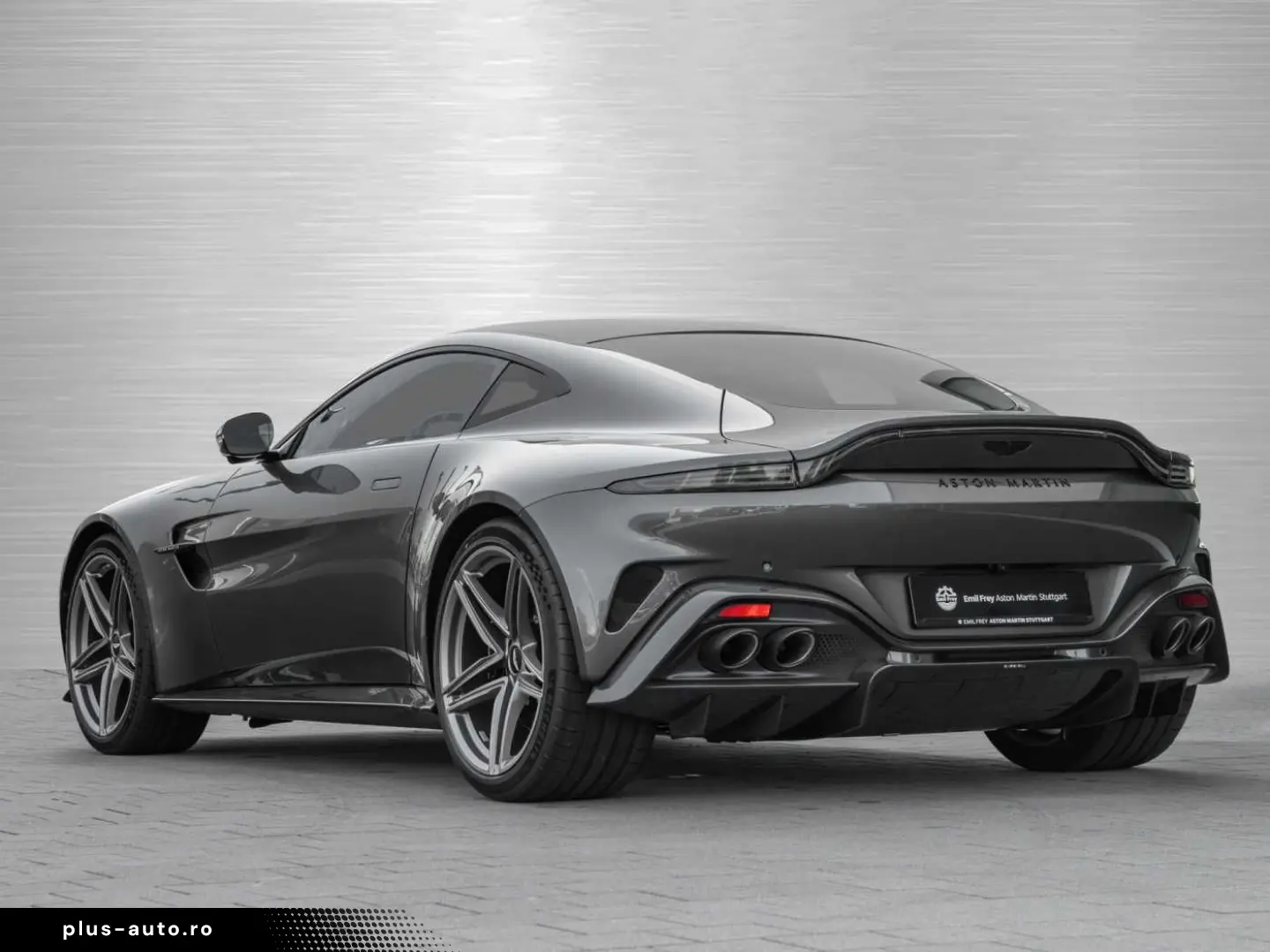 ASTON MARTIN V8 Vantage