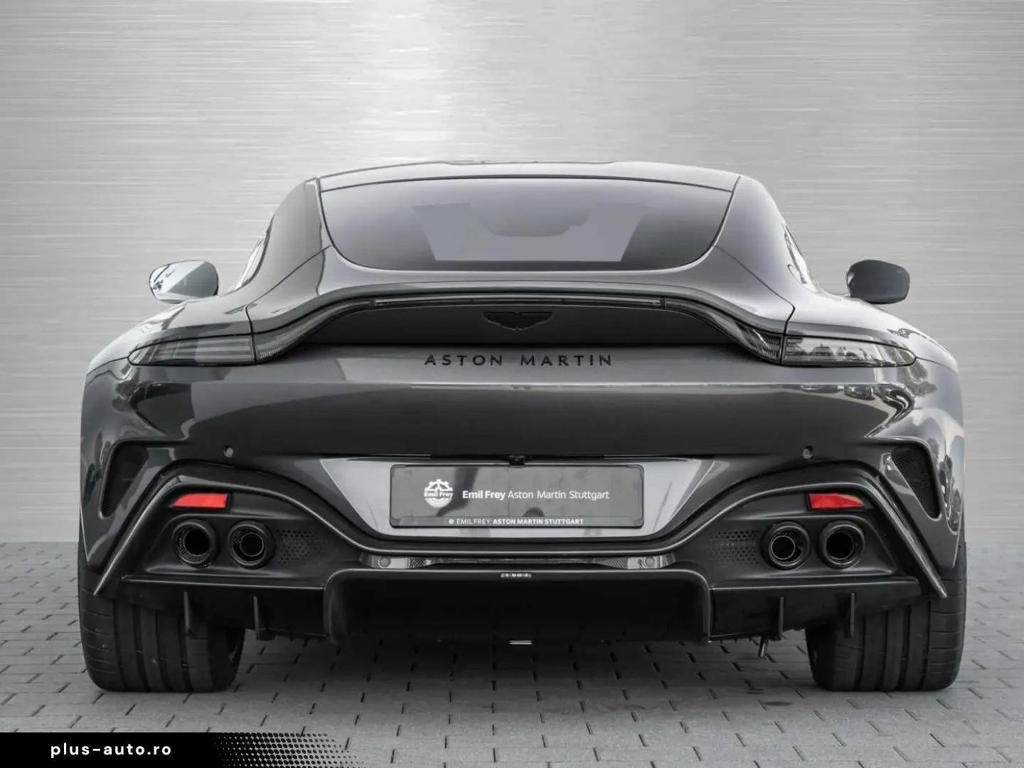 ASTON MARTIN V8 Vantage