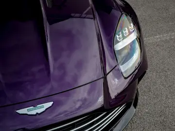 ASTON MARTIN Vantage