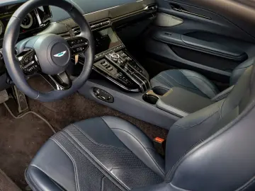 ASTON MARTIN Vantage