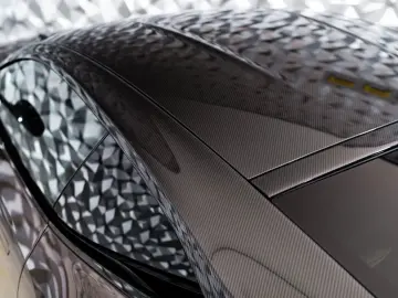 ASTON MARTIN DB12  Keramik   Carbon
