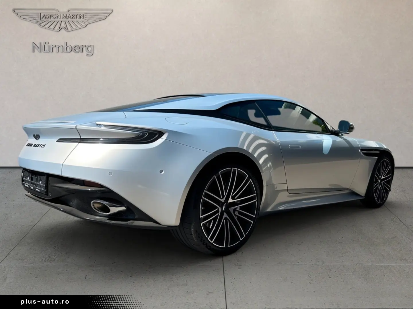 ASTON MARTIN DB12