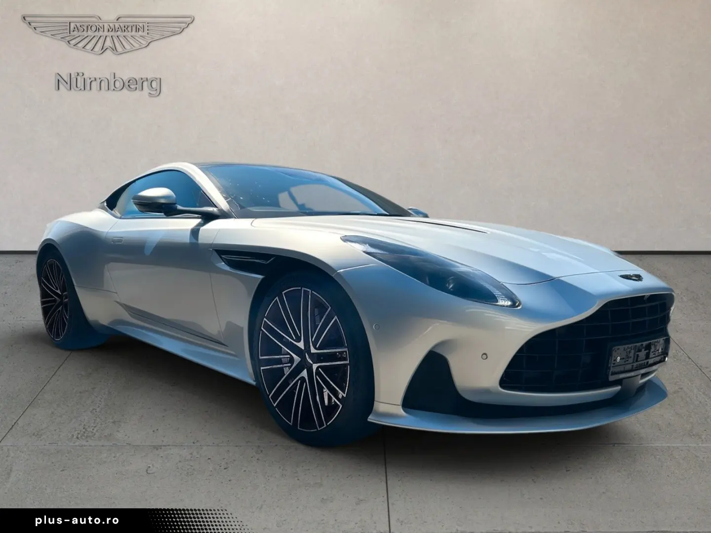ASTON MARTIN DB12