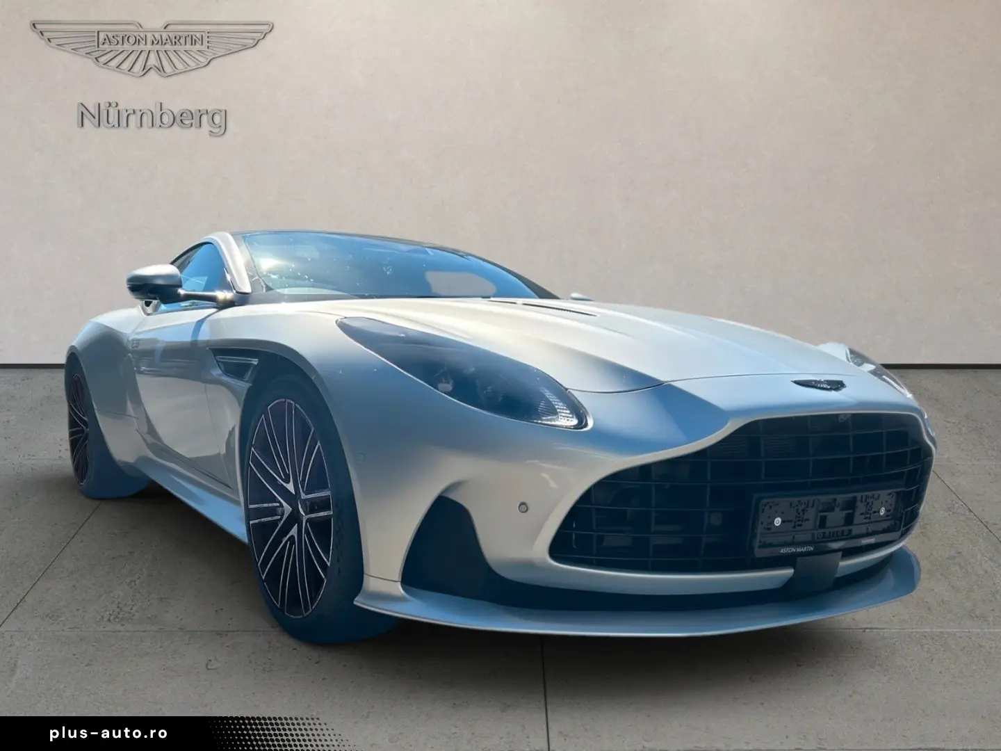 ASTON MARTIN DB12