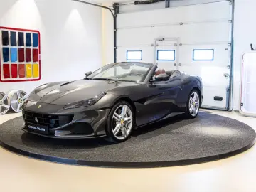 FERRARI Portofino M