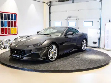 FERRARI Portofino M