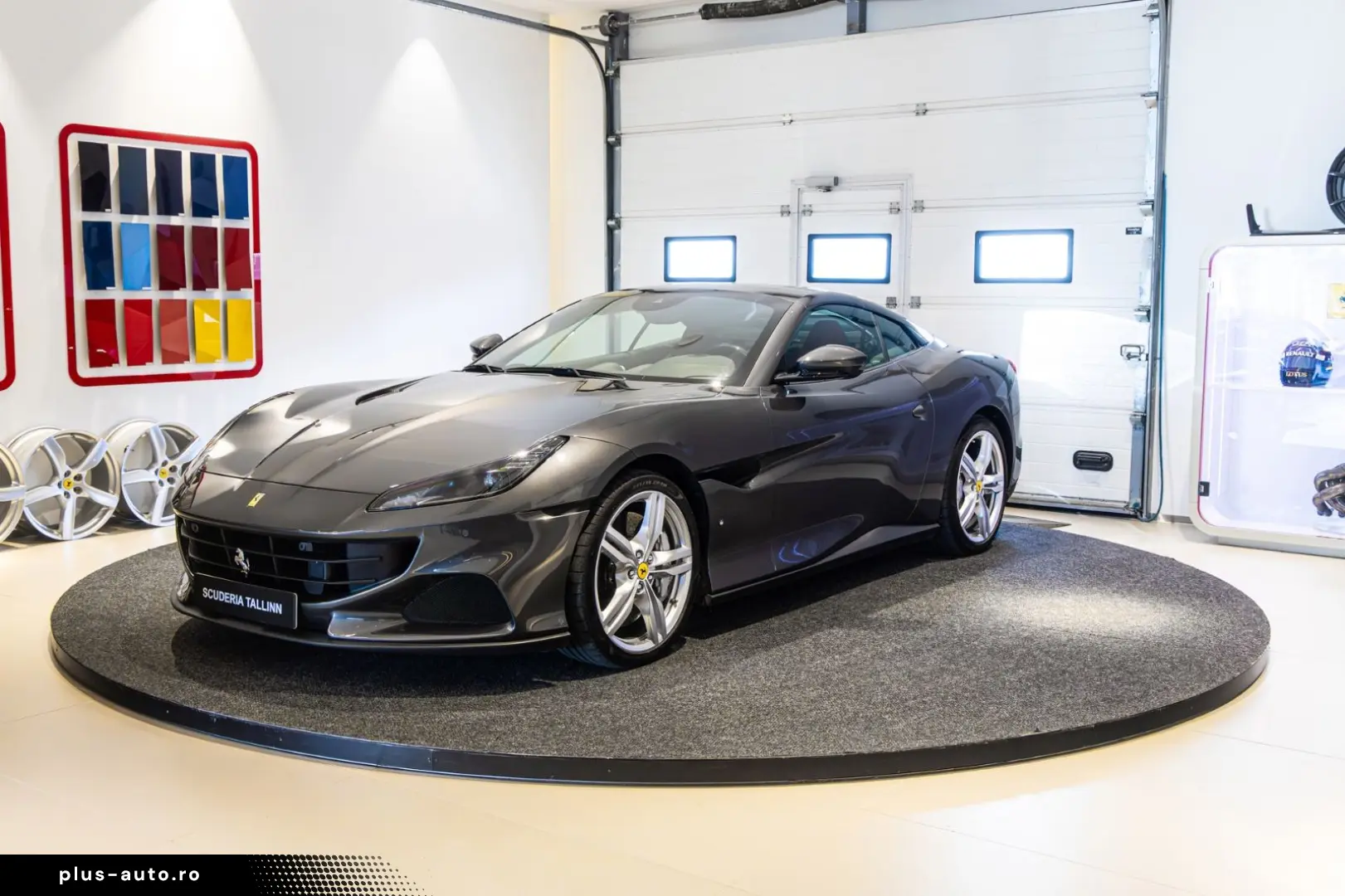 FERRARI Portofino M