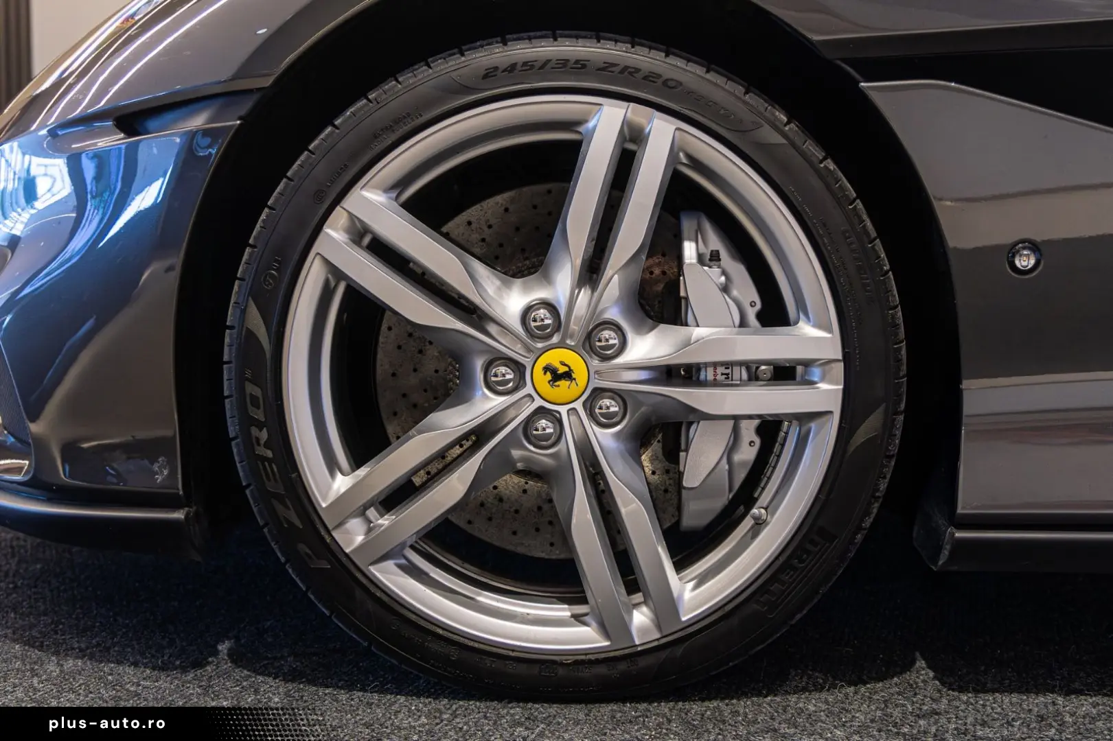 FERRARI Portofino M